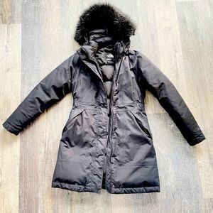 The Northface down, small, winter parka
